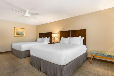 Best Western Plus Inn - 44