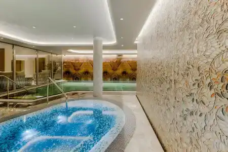 Grand Poet And Spa By Semarah - 19