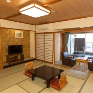 Kimiyoshi - 17