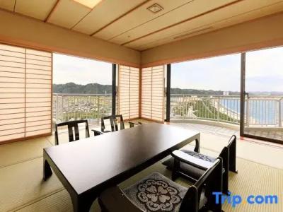 Kamogawa Grand Tower - 108