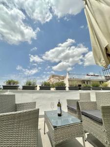 Step One | Luxury Suites right in the heart of Acropolis next to metro station - 99