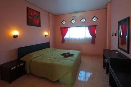 Pesona Beach Inn - 24