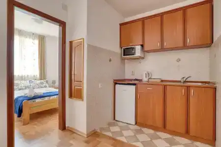Elena - 286