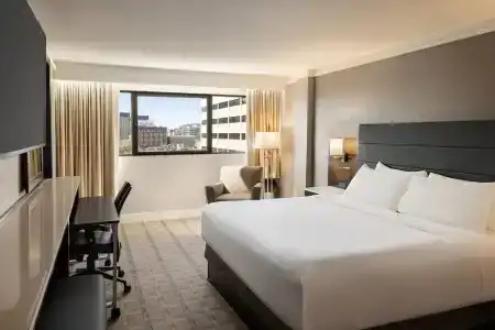 Crowne Plaza, An Ihg - 66