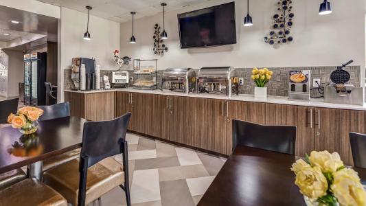 Best Western Plus Heritage Inn - 30