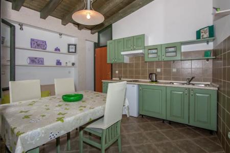 Garden Apartment - 174