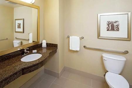 Hilton Garden Inn South - 71