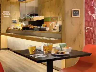 Ibis Budget Montpellier Centre Millenaire - - 12