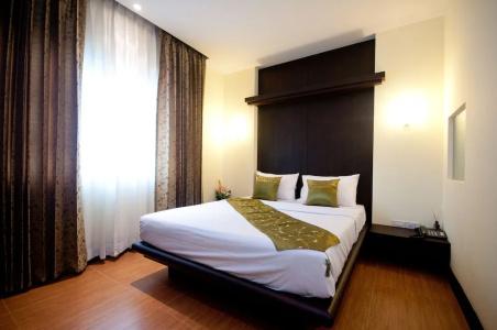 Siam Paradise Entertainment Complex - 19