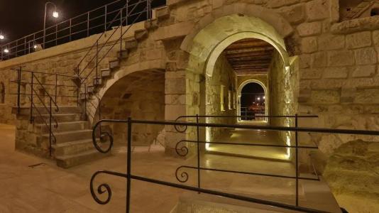 Acropolis Cave Suite - 11