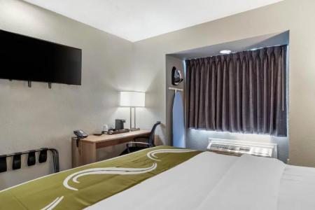 Quality Inn Downtown - near Market Square - 23