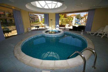 Laguna Beach Resort & Spa - 10