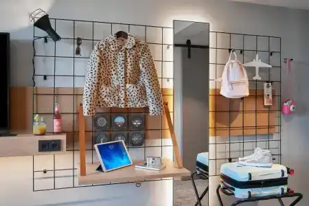 Moxy Cologne Bonn Airport - 45