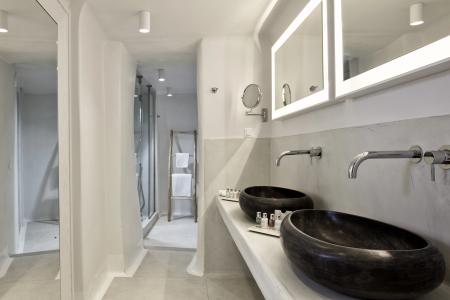 Cosmopolitan Suites - Small Luxurys of the World - 6