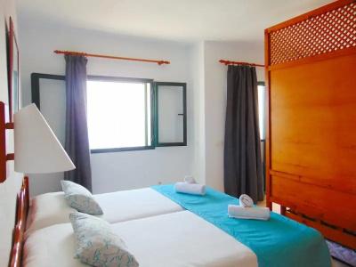 Apartamentos Cabo De BañOs By Mij - 17