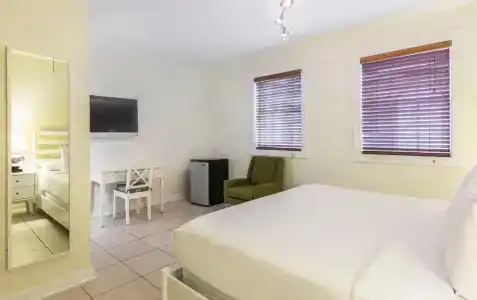 Southernmost Inn Adult Exclusive - 34