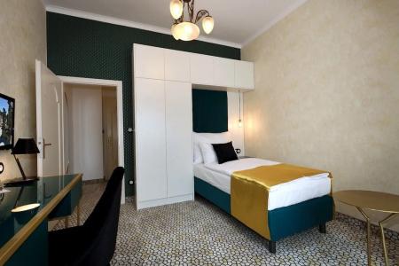 Art Deco Wolker By Astoria & Medical Spa - 52