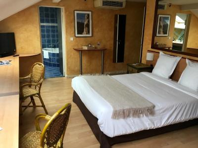 Hôtel Bosquet Pau Centre - 2