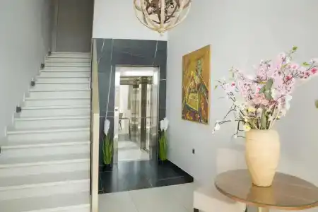 Garni Boutique Arta - 12