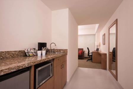 Hampton by Hilton Guadalajara Expo - 23