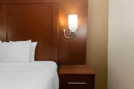 Microtel Inn & Suites by Wyndham College Station - 26