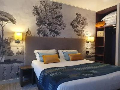 Hôtel Harvey - 82