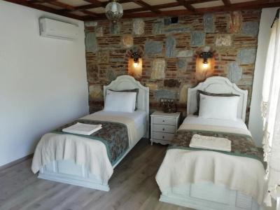 Celsus Boutique - 3