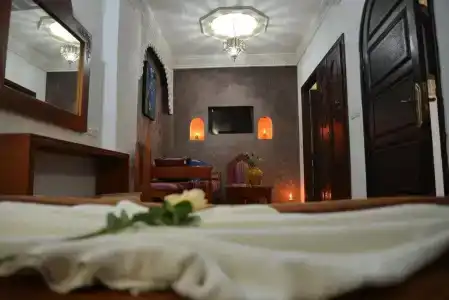 Riad Nakhla - 16