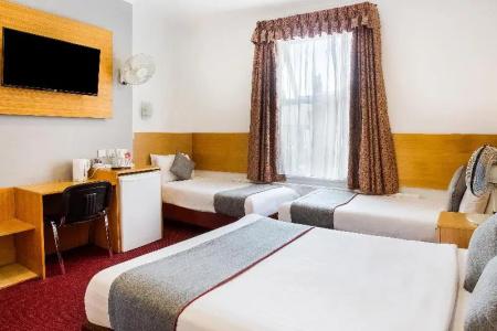 Oyo London Guest House - 84