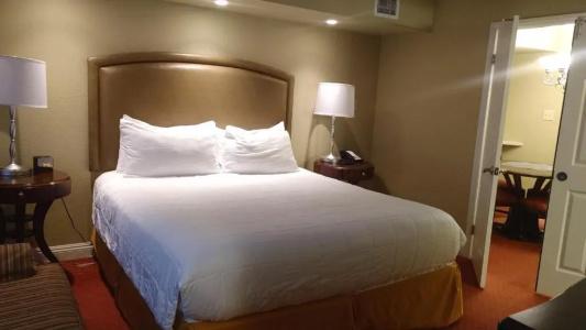 Suites at Jockey Club (No Fee) - 39