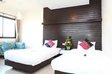Huay Kaew Palace 2 - 1