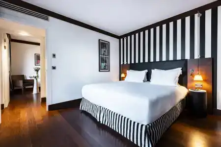 Radisson Blu Champs-Elysées, Paris - 19
