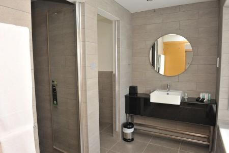 E-Spa & Resort - 92