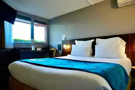 Sure by Best Western Biarritz Aeroport - 54