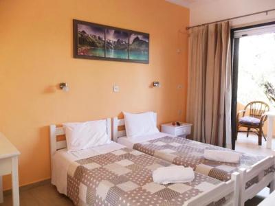 Marilena & Studios - 26