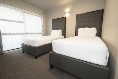 Middlemore - 30