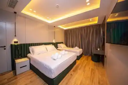 Hotel Lili - 2