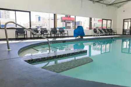 Ramada Plaza by Wyndham Virginia Beach - 18