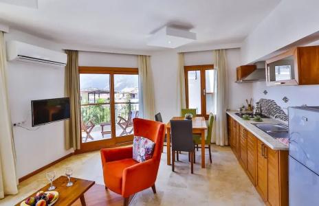 Kaş, merkezde, denize yakın, balkonlu, konforlu apart daireler - 91
