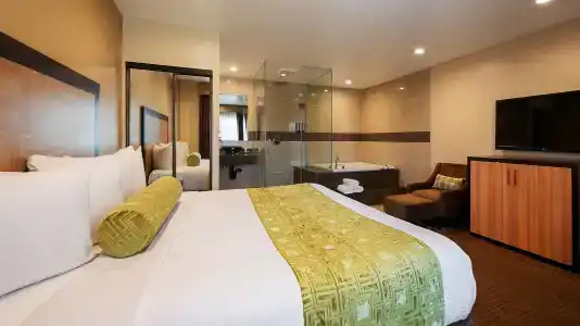 Best Western Plus - 5