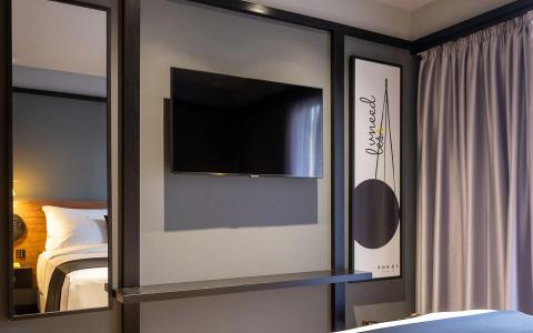 3 Pines Design Living - 80