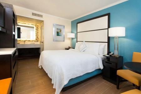 Fairfield Inn & Suites by Marriott - 2