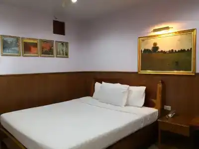 Phadaeng - 25