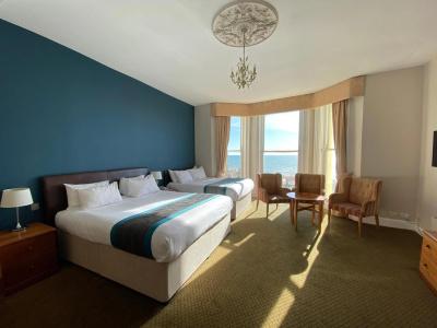 Queens & Spa - 39