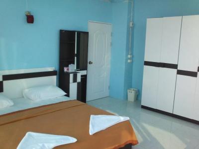 Naiharn On The Rock Resort Phuket - 3