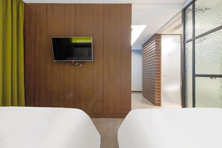 Brown Dot Incheon Songdo - 100
