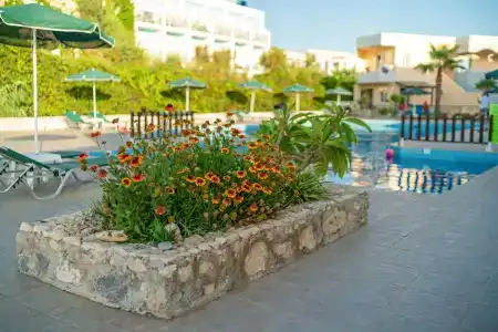 Kathrin Beach - 37