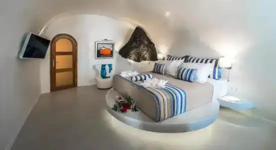 Elite Luxury Suites - 297