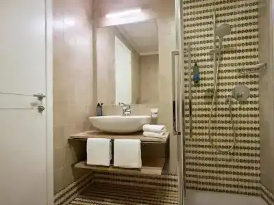 GranSerena - 55