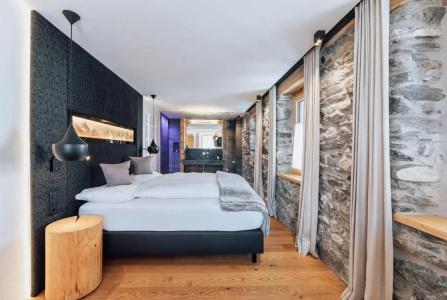 Laret Private Boutique - Adults Only - 39